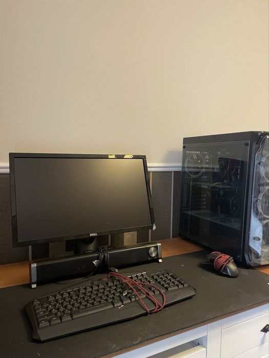 Vand Pc Gaming  + bonus periferice si monitor