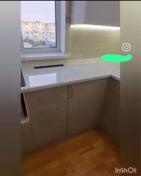 Продам встроенный кухонный гарнитур.