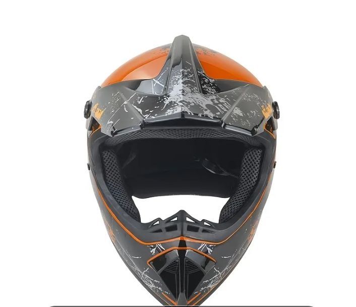 Vând casca off road. Noua