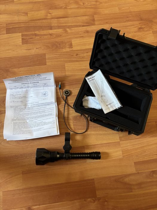 Lanternă Olight Javelot Pro