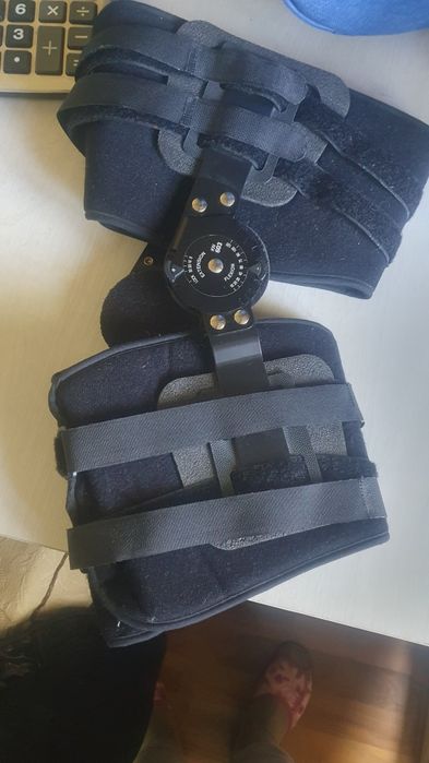 Ортез коленного сустава