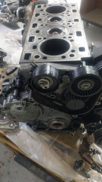 Двигател за Renault Trafic 2.5 DCI 146k.