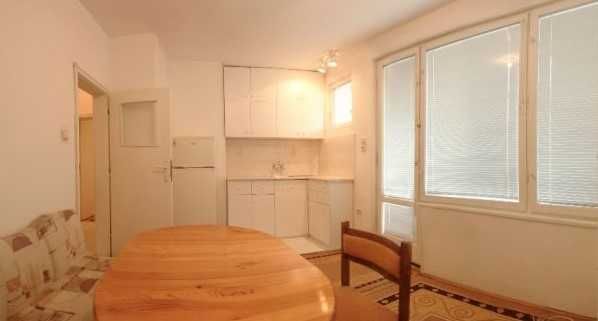 Дава се под наем Двустаен апартамент в Пловдив, Младежки Хълм - 60 кв.м за 289.17 € - Снимка #1