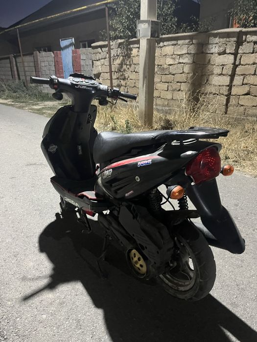 Продам скутер ру8