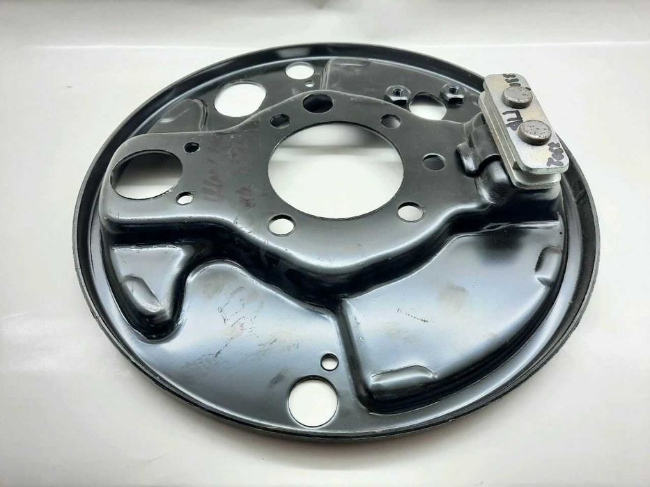 Щит заднего тормоза оригинальный Газель Бизнес правый