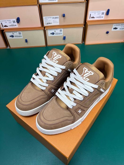 Adidasi Louis Vuitton Trainer Premium