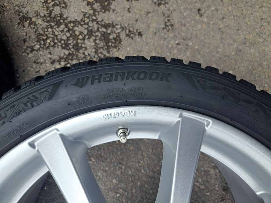 215/45/17" 4бр Hankook winter i sept rs3, dot2124,7mm