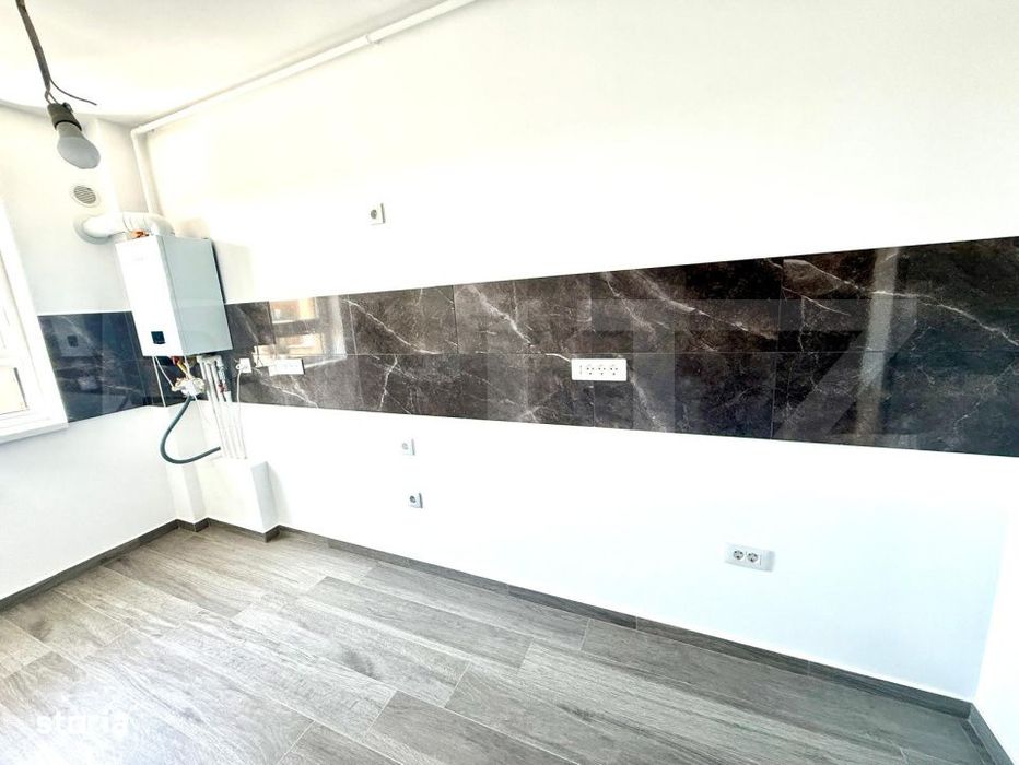 Apartament cu 2 camere decomandat, etaj 10/10 - Tractorul