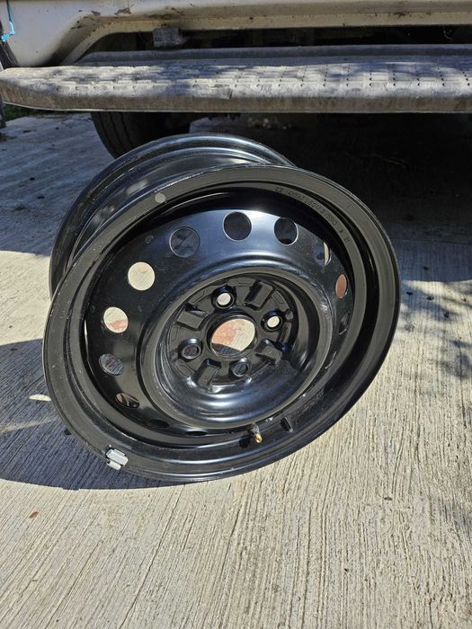 Set jante tablă Toyota 14” + capace originale + piulițe