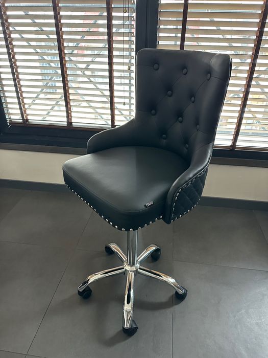 Висок стол на колелца Lyon с 24м гаранция и безплатна доставка до офис