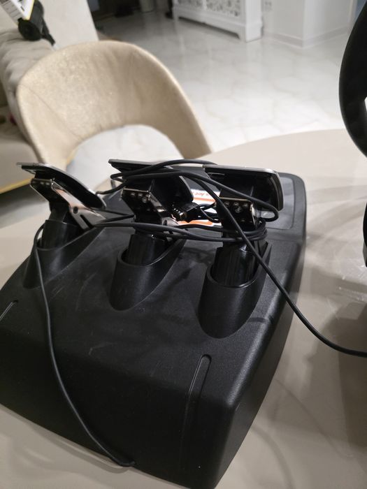 URGENT !! Vand volan logitech g29