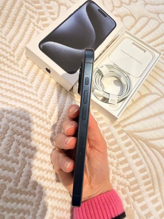 iPhone 15 Pro 256GB – Blue Titanium перфектен 87% батерия