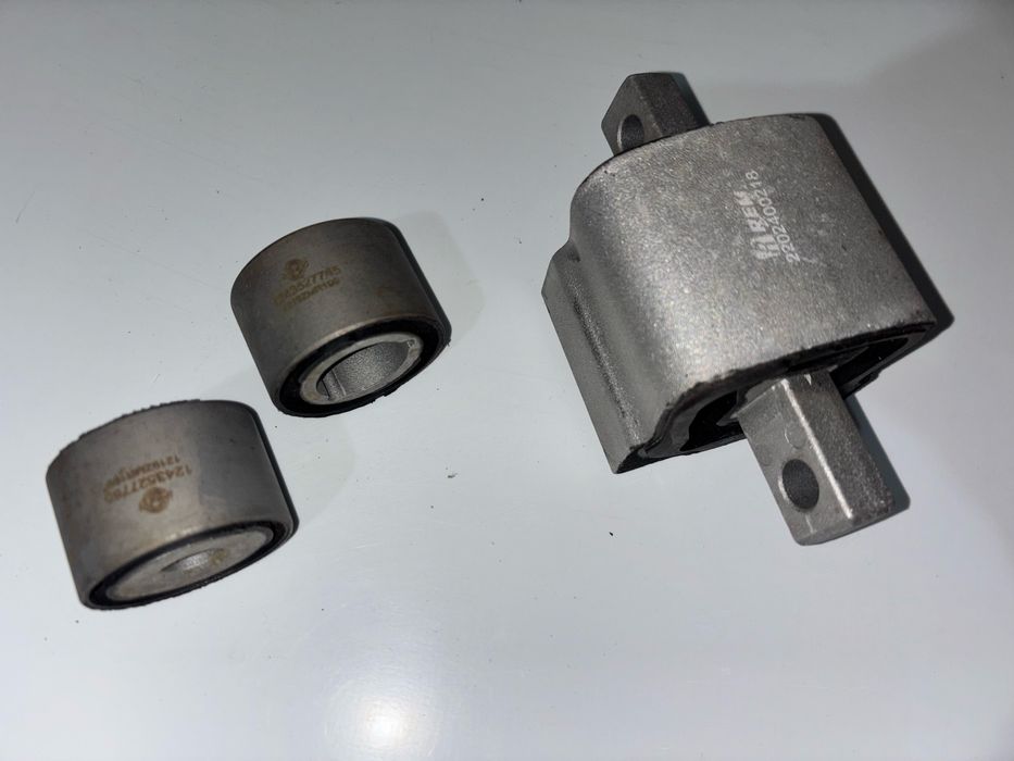 Запчасти на мерс w202