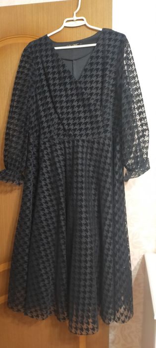 Женская одежда платья