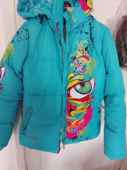 Пуховик женский размер 44.46 цена 5000