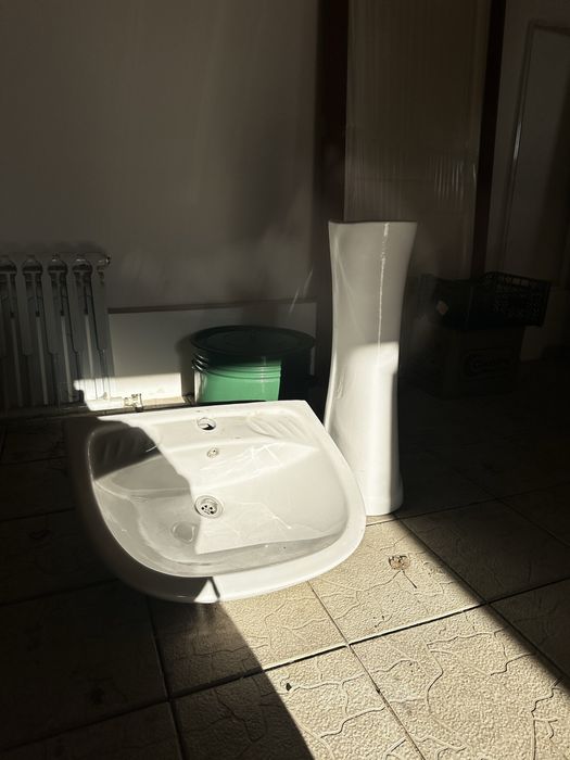 РАКОВИНА с пьедесталом