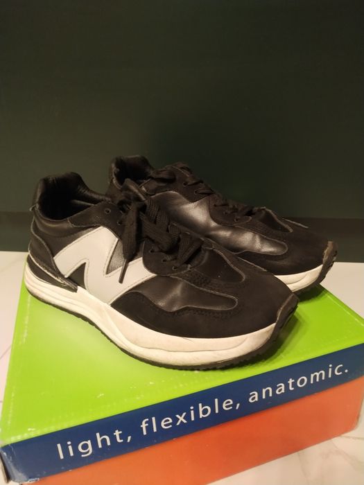 Кроссовки и кеды для девочек от 33 до 36 размера