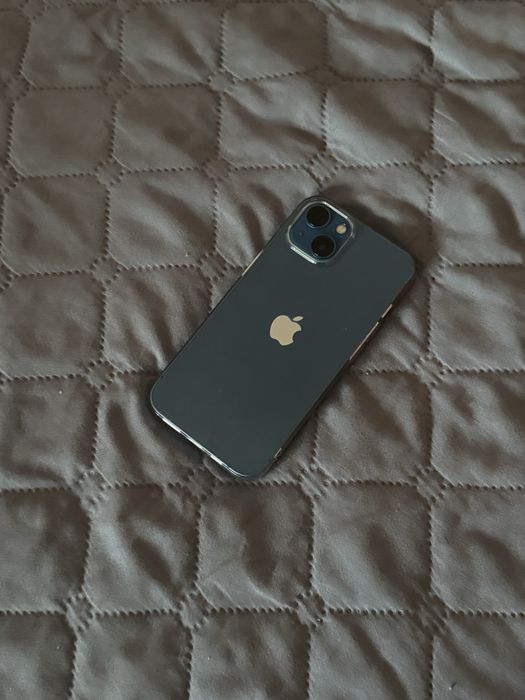 iPhone 13 256GB –   Син  Отлично техническо състояние