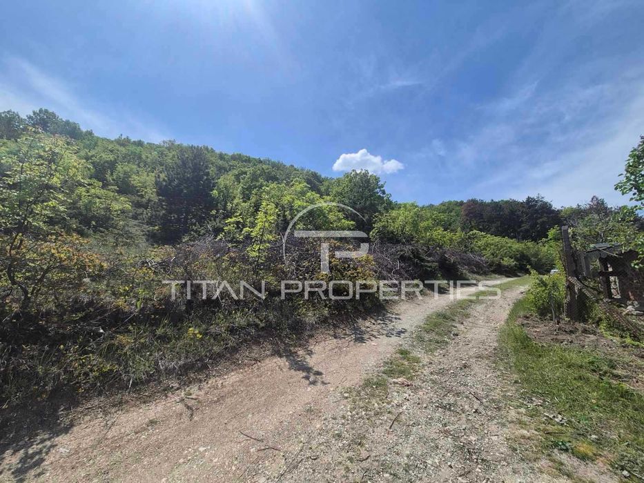 Продава се Парцел в с. Белащица, Област Пловдив - 2300 кв.м за 140 €/кв.м - Снимка #1