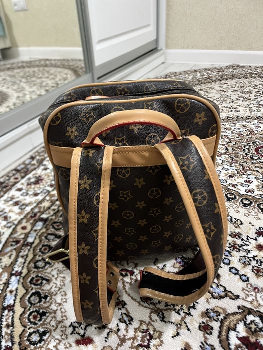 Красивый рюкзакк