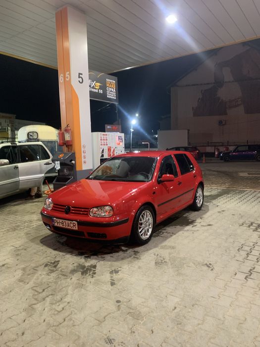 Se vinde golf 4