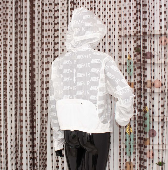 Nike Air оригинално дамско яке бяло с качулка ветровка S