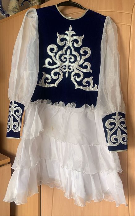 Платье национальное казахском на Наурыз