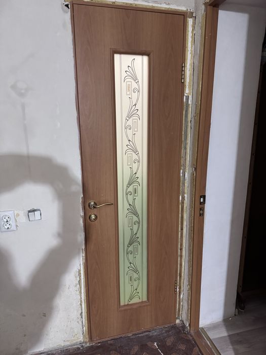 Продам двери межкомнтаные