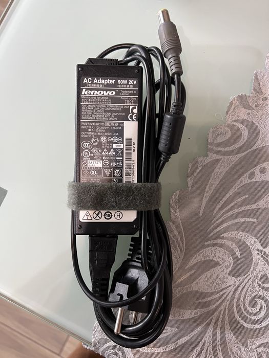 Зарядно за лаптоп - различни видове