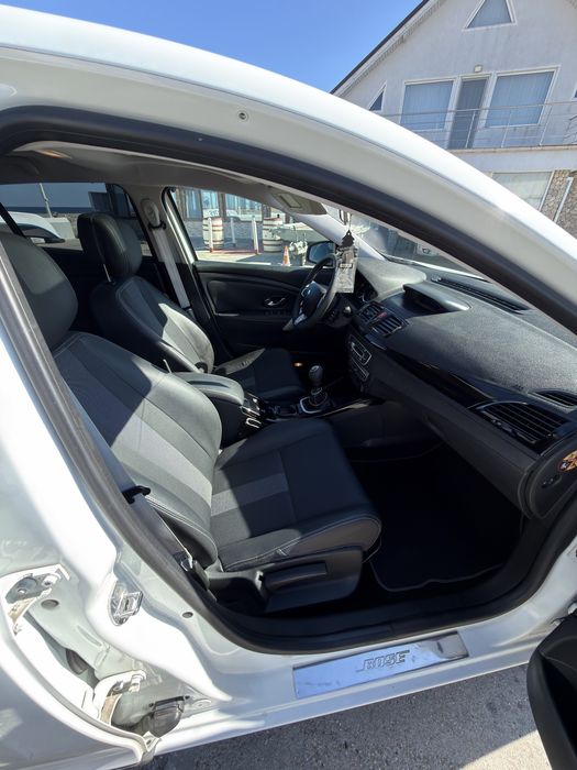 RENAULT Megane 2011 — imagine 5
