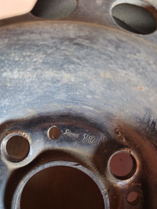 Продам 4 штамповки R 14