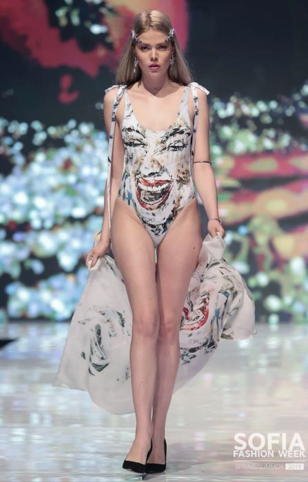 Дизайнерски Цял бански на Iskra art Evis cliche