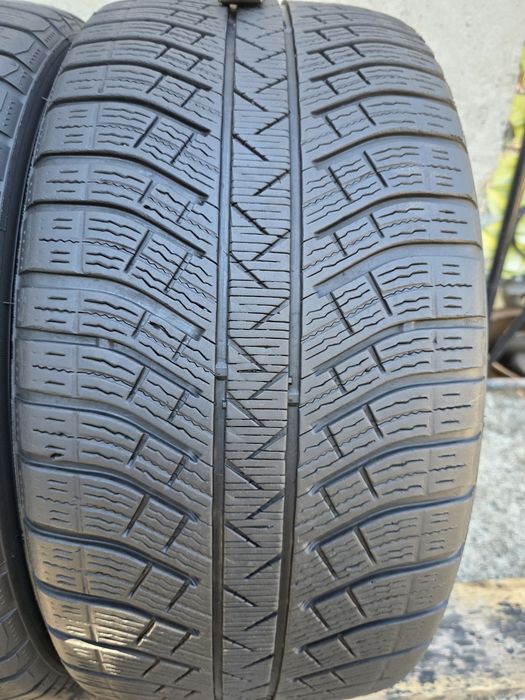 Vand două anvelope de iarna michelin pilot alpin  275 40 21 dot 2520