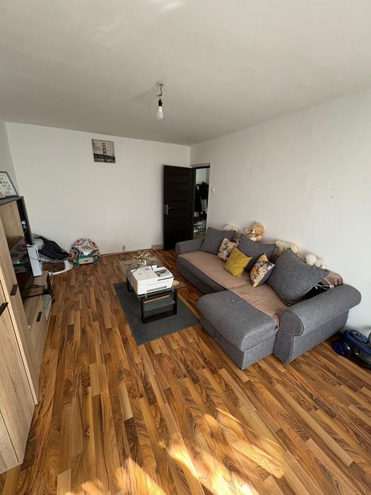 Proprietar - Negociabil, 2 deco, etaj 1, bloc 1984, IPJ Dolj