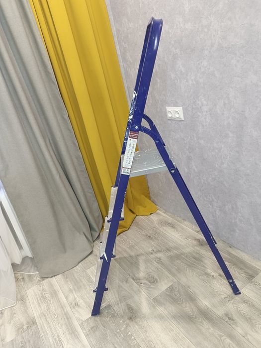 Продам стремянку в хорошем состоянии!