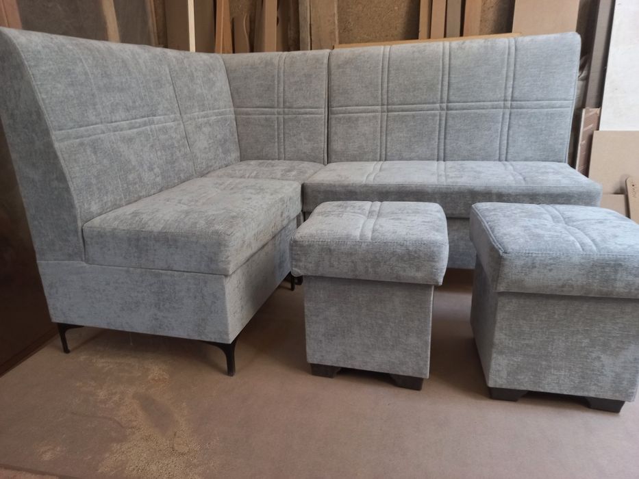 Мягкий уголок для кухни