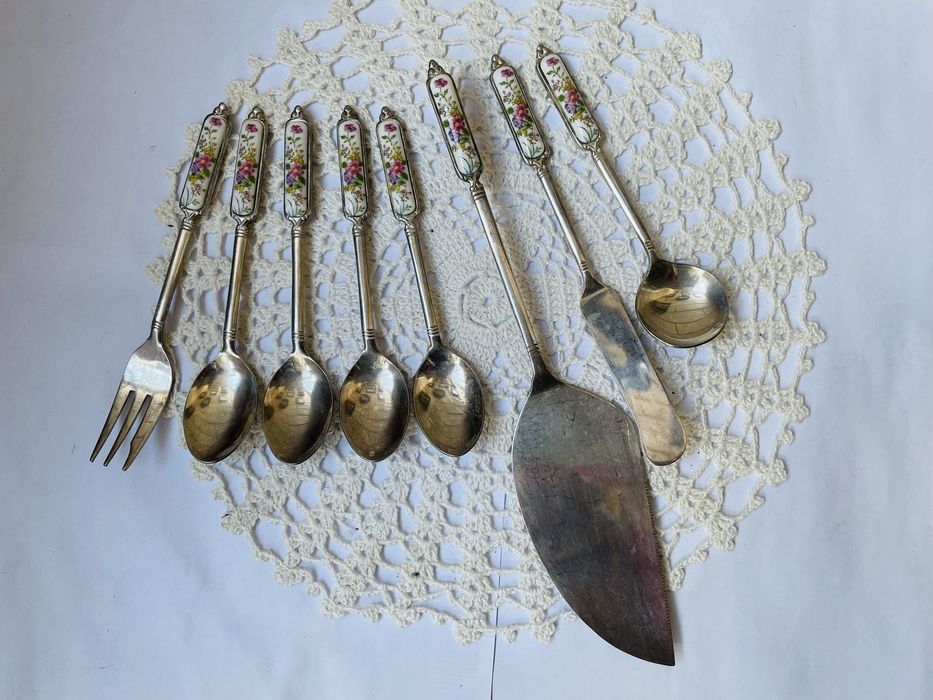 Красиви прибири с порцелан от Япония