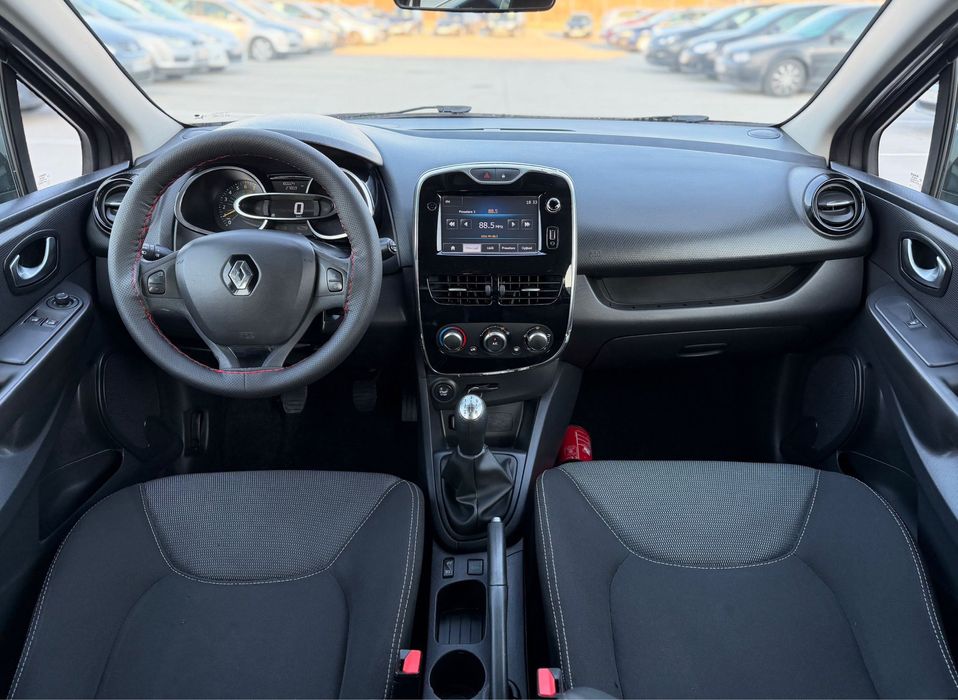 Renault Clio / Facelift / 06.2015 / Benzina / Km Reali / Euro5 / Manuala