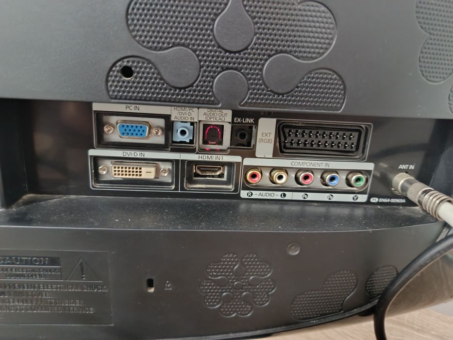 Vând tv Samsung 23inch