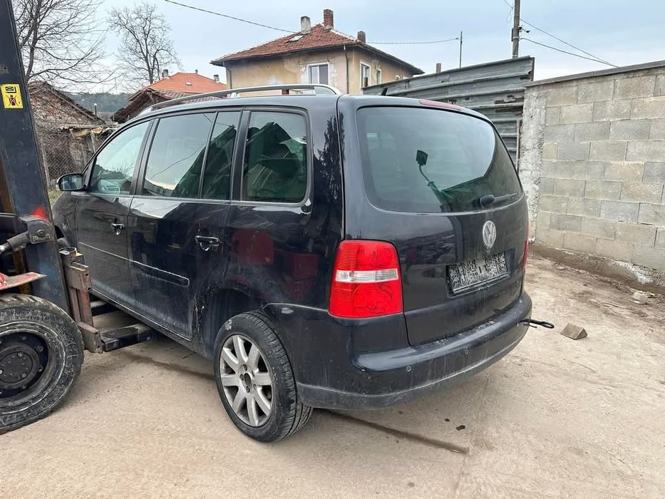 Vw Touran 2.0TDI BKD DSG на части
