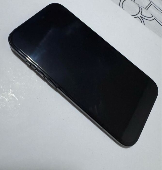 Vand iphone 15 impecabil