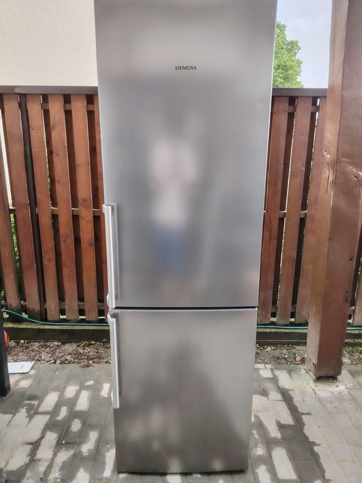 Combină frigorifică Siemens iQ500 (KG36EAL43) – Clasa A+++, Eficiență Germană