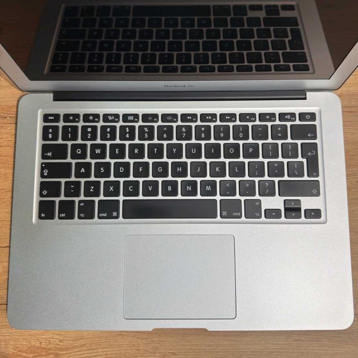 MacBook Air 13 2017 Intel Core i5 SSD 128GB RAM 8GB Silver | TrueGSM