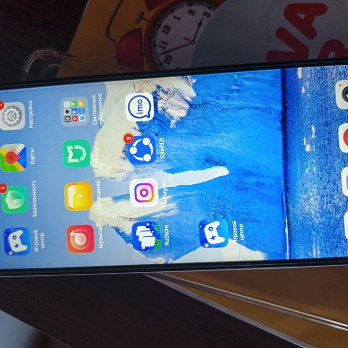 Redmi 14 c yangi qirchilgon qirilgon  joyi yóq