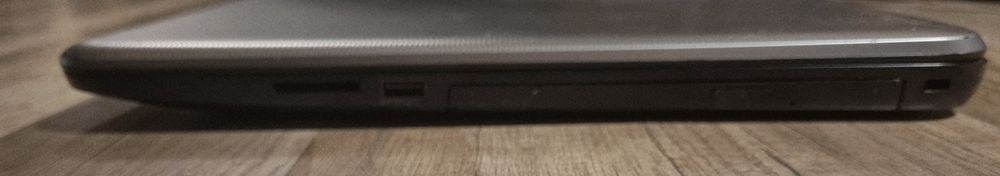 лаптоп HP Notebook модел 17-y001no