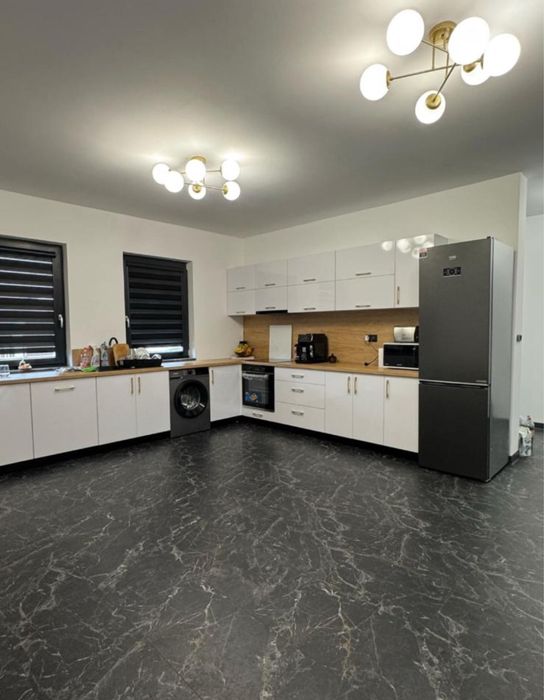 Vand casa str. Giulia