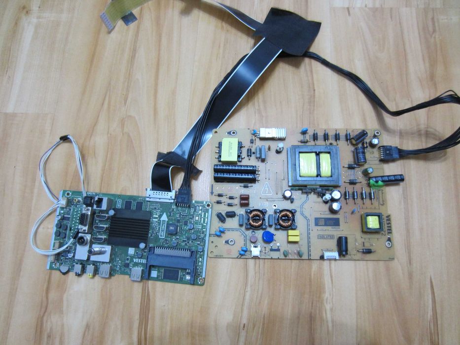 Placa alimentare Vestel 17IPS72 si Placa Logica 17MB130P - ieftine