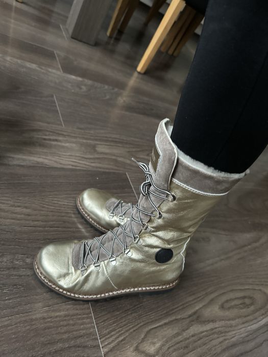 Ghete din piele imblanite