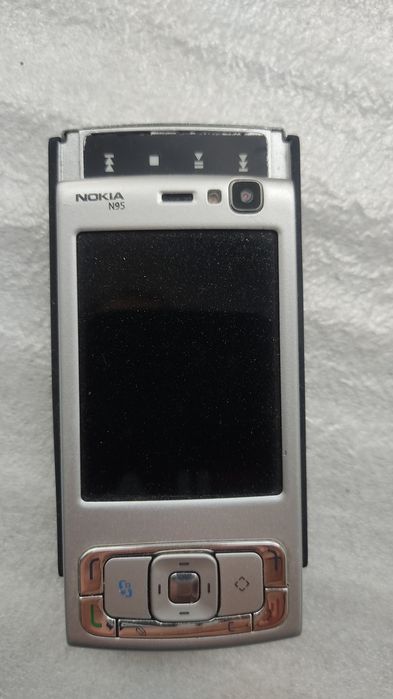 Продам телефон слайдер