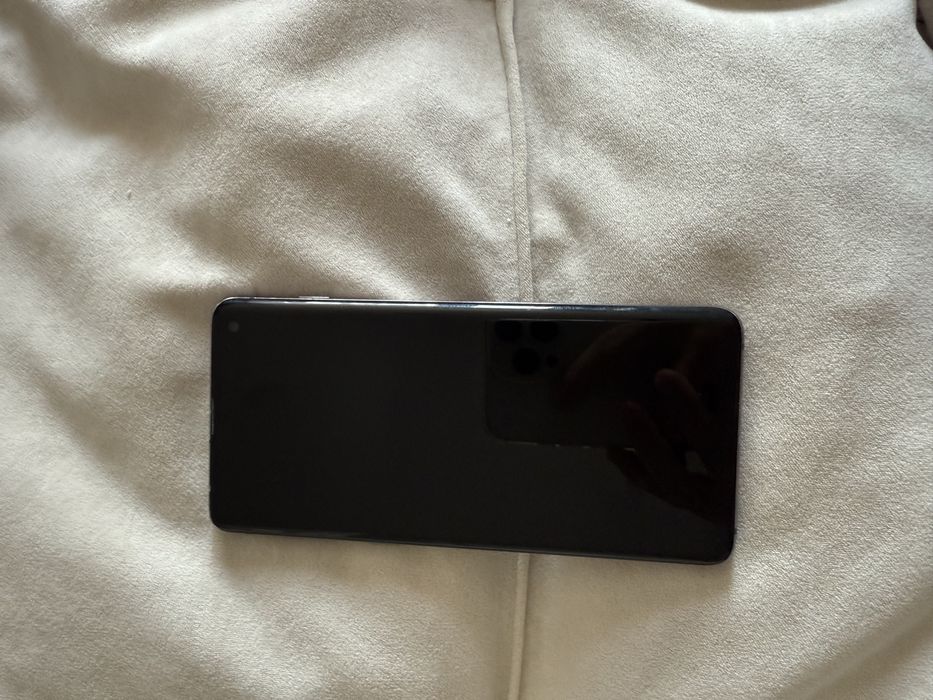 Продам телефон самсунг и айфон